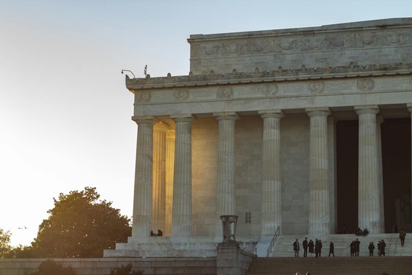 Les erreurs à éviter pour économiser sur les repas en voyage